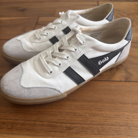 Gola Shoes - Gola Badminton Sz 8 Casual Canvas Sneakers in Off White Black Canvas Gum Retro